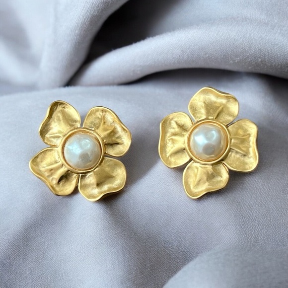Vintage 80s GIVENCHY Statement Earrings Matte Gold Plated Flower Pearl Clip On